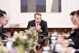 Αμείλικτα ερωτήματα